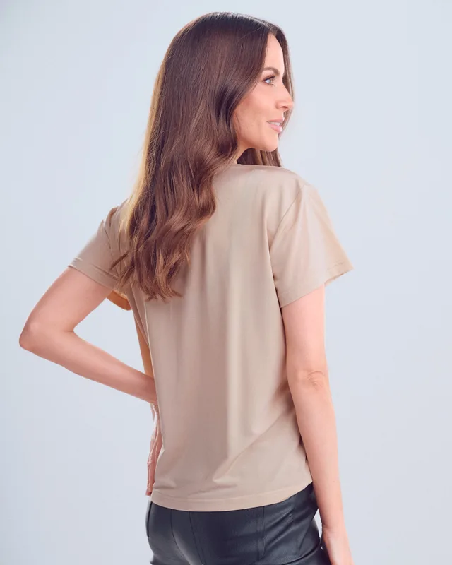 Urszula  Ś - Photo 1